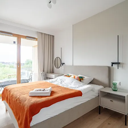 Portowa M1 - Vistula River Nearby, Parking, Balcony - By Rentujemy Krakau