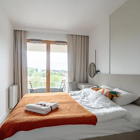 Portowa M1 - Vistula River Nearby, Parking, Balcony - By Rentujemy