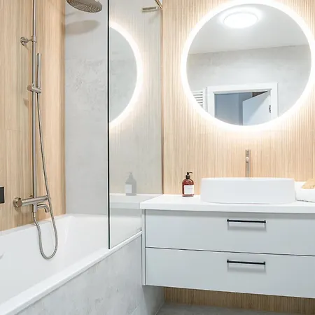 Portowa M1 - Vistula River Nearby, Parking, Balcony - By Rentujemy *
